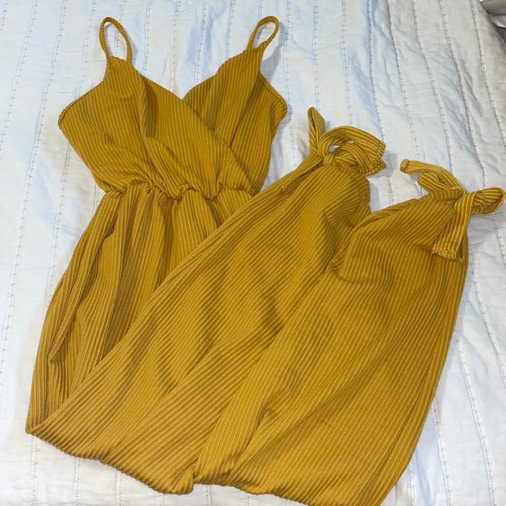 Yellow jumper